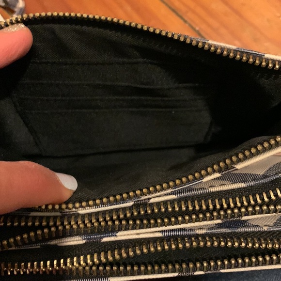 Apt. 9 safekeeper RFID-blocking small blue plaid purse - Picture 5 of 14